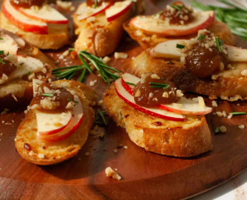 Apple and pumpkin crostini