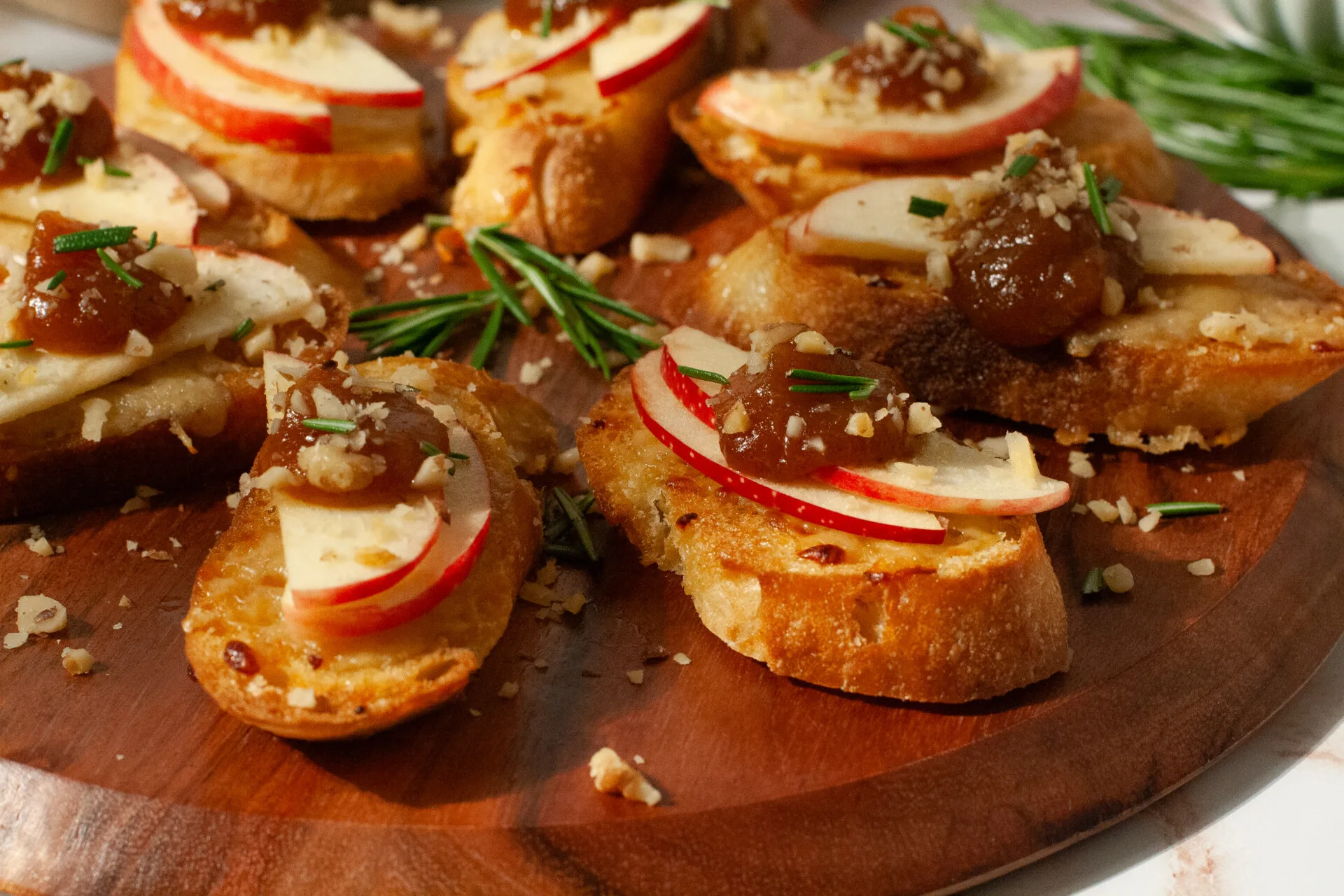 Apple and pumpkin crostini